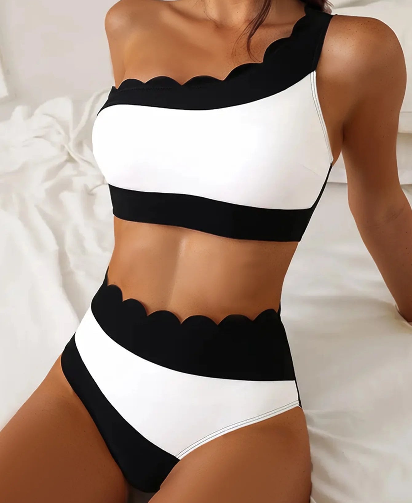 Sexy Black & White Patchwork Bikini