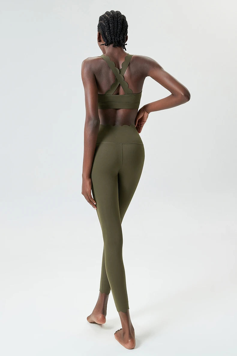 Ensemble de sport deux pièces pour femme, couleur unie, idéal pour le fitness et le yoga. 