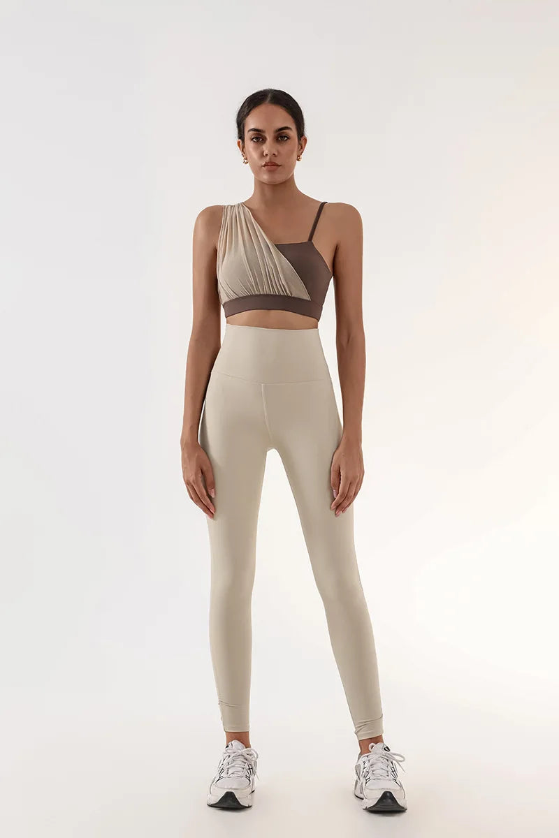 Women's Contrast Mesh One-Shoulder Sports Bra with Chest Pad – High Elastic Quick-Dry Yoga Fitness Vest