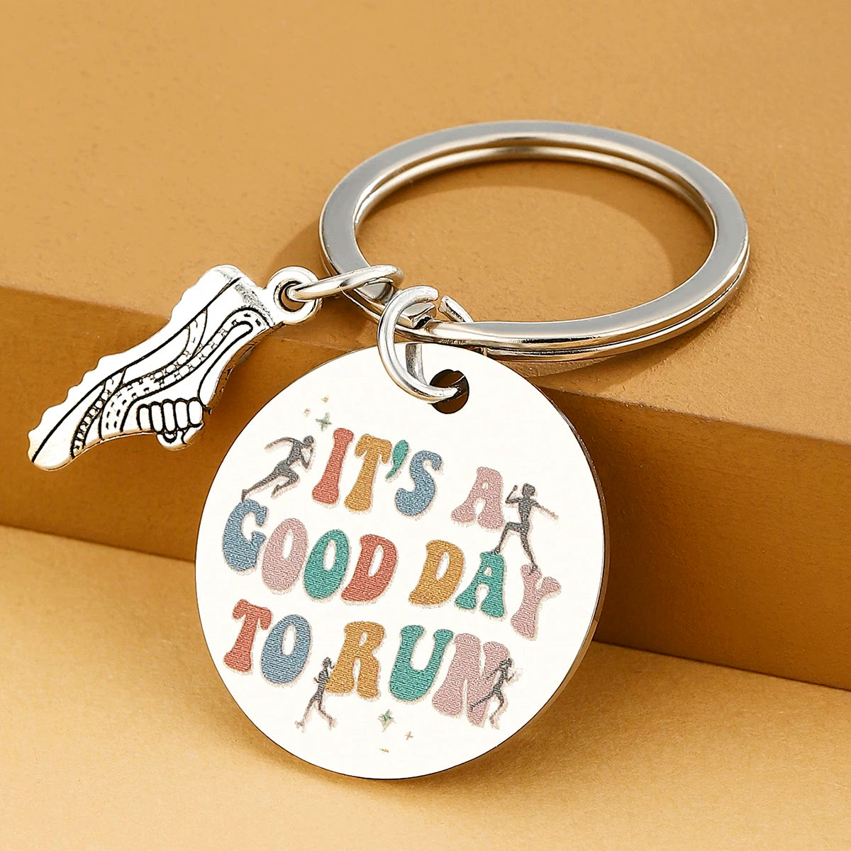 “It’s a Good Day to Run” Keychain – Track & Field Marathon Gift for Runners