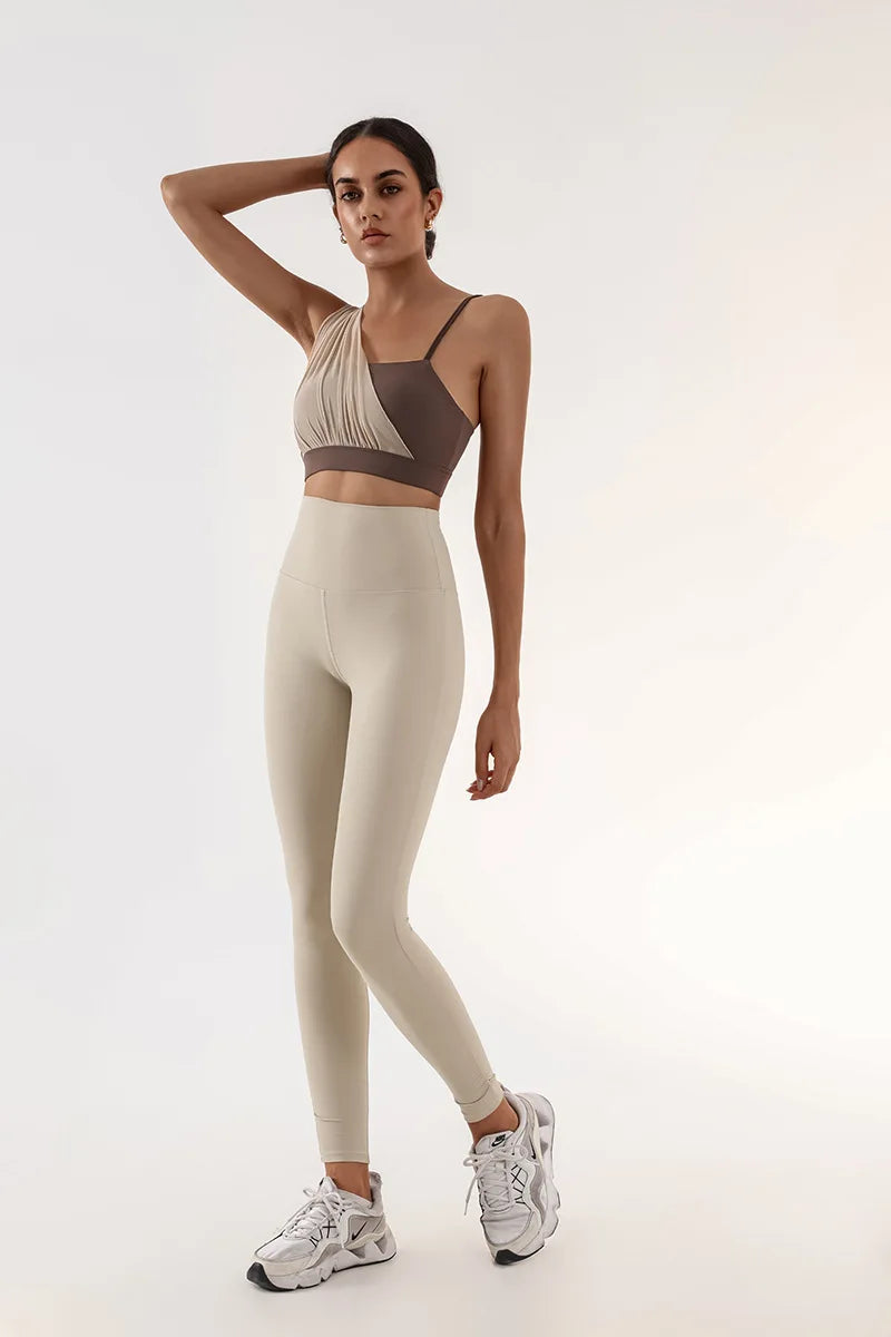 Women's Contrast Mesh One-Shoulder Sports Bra with Chest Pad – High Elastic Quick-Dry Yoga Fitness Vest
